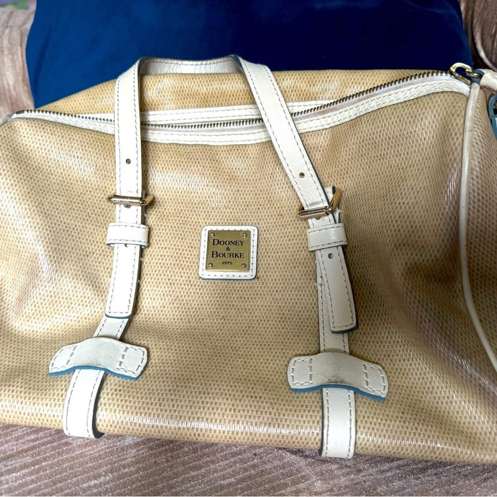 Dooney & Bourke cream coloured medium sized pebbled tote